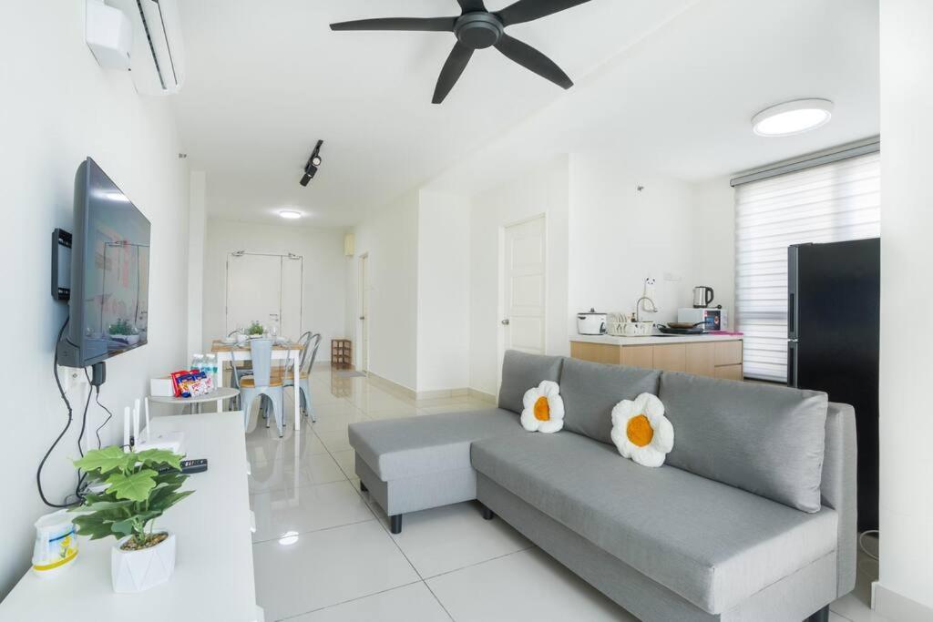 Mansion One 1bedroom * George Town